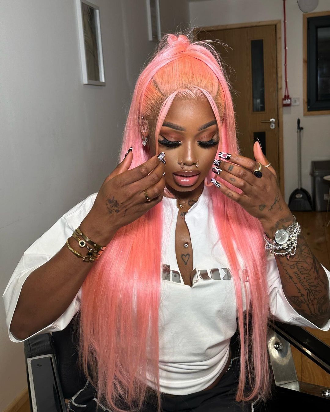 Talktohair Pink 13x4 Transparent Lace Front Wig Straight Wigs For Black Women 30 Inch Lace Wigs